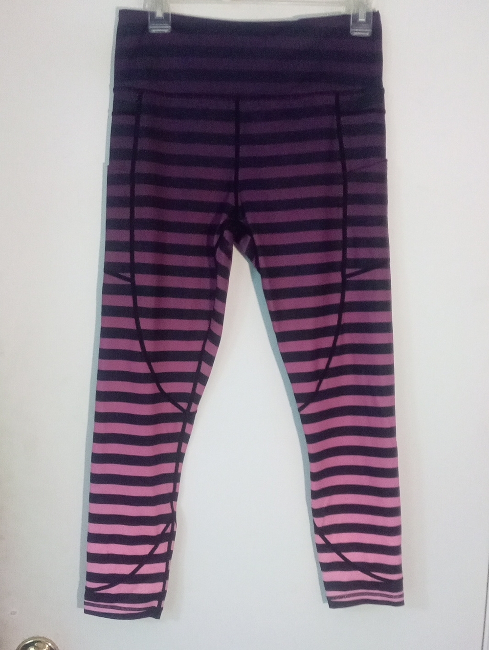 Zyia Active Purple and Black Striped Leggings Medium 8 10